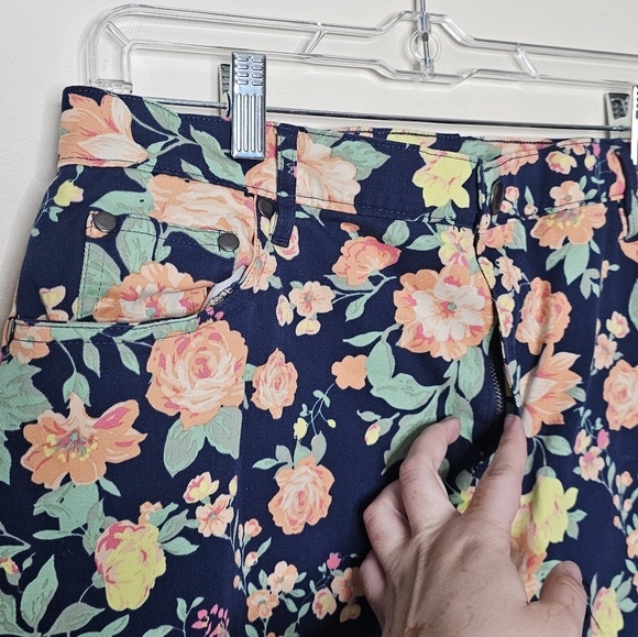 Denim Moves floral denim skirt size 16 - Picture 2 of 7